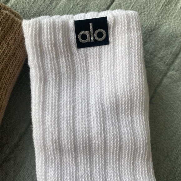 NWT ALO Scrunch Sock - Picture 3 of 5